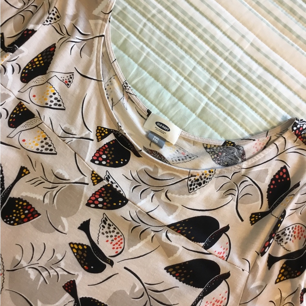 Old Navy Short Sleeve Top - Black & Tan Bird print. XXL. Stretchy rayon - Picture 4 of 7